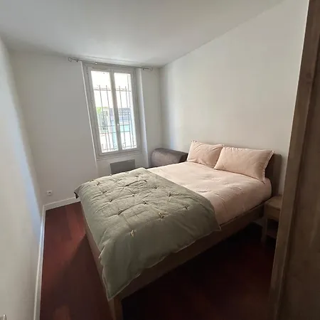 La Maison Du Pape Classe 3 Etoiles Apartment *